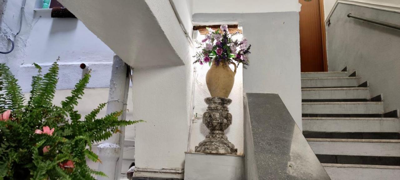 Apartmán Centro Storico S Chiara House Neapol Exteriér fotografie